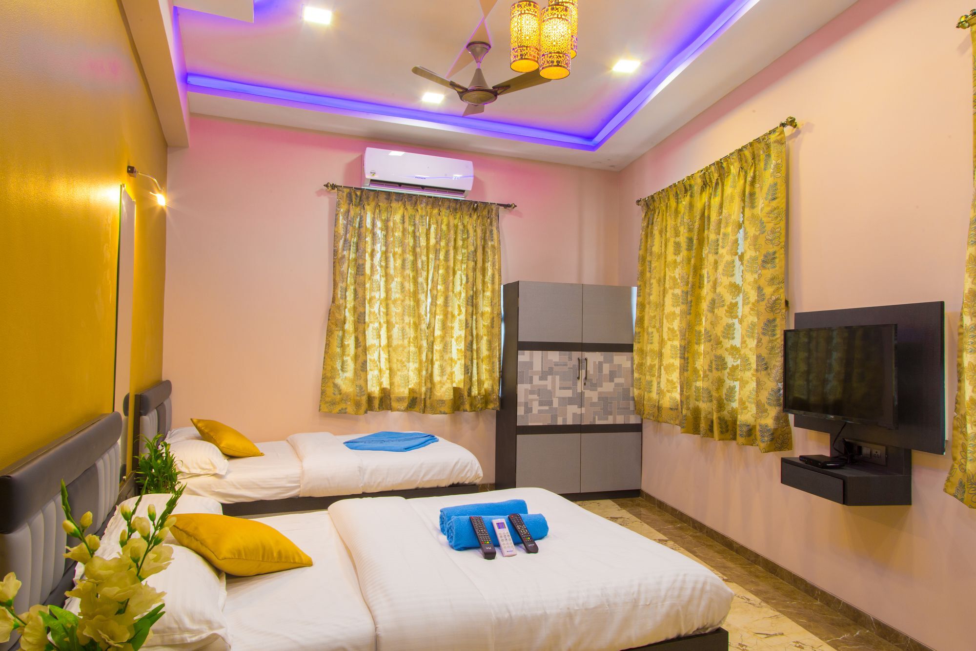 Hotel Tourister مومباي المظهر الخارجي الصورة