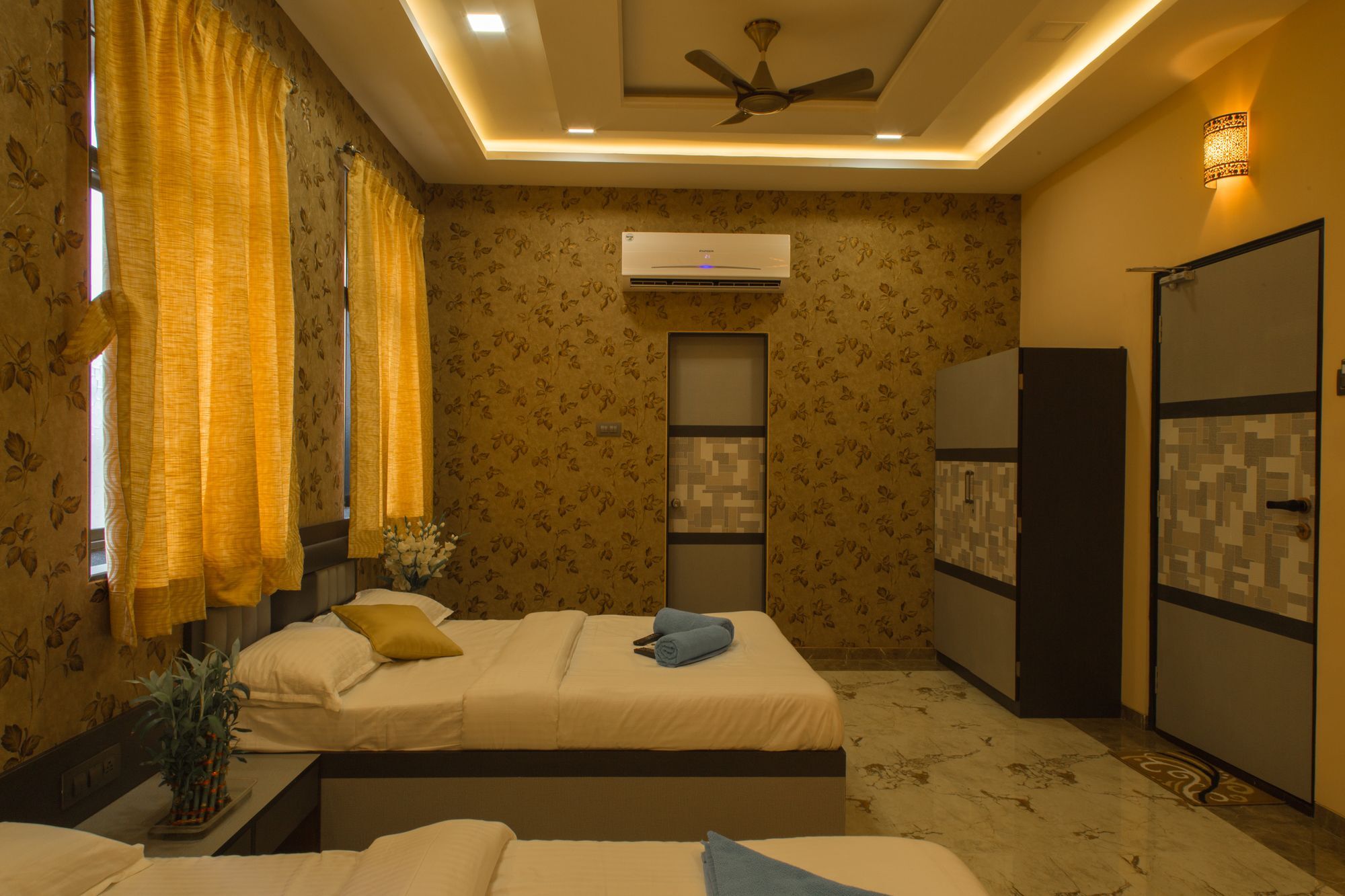 Hotel Tourister مومباي المظهر الخارجي الصورة